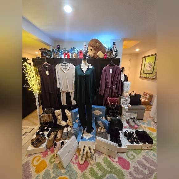 Sold Out Frette Luxury 2025 NEW 2- Piece Green Pyjamas Top/Pants SILK/Cotton! - Picture 4 of 14